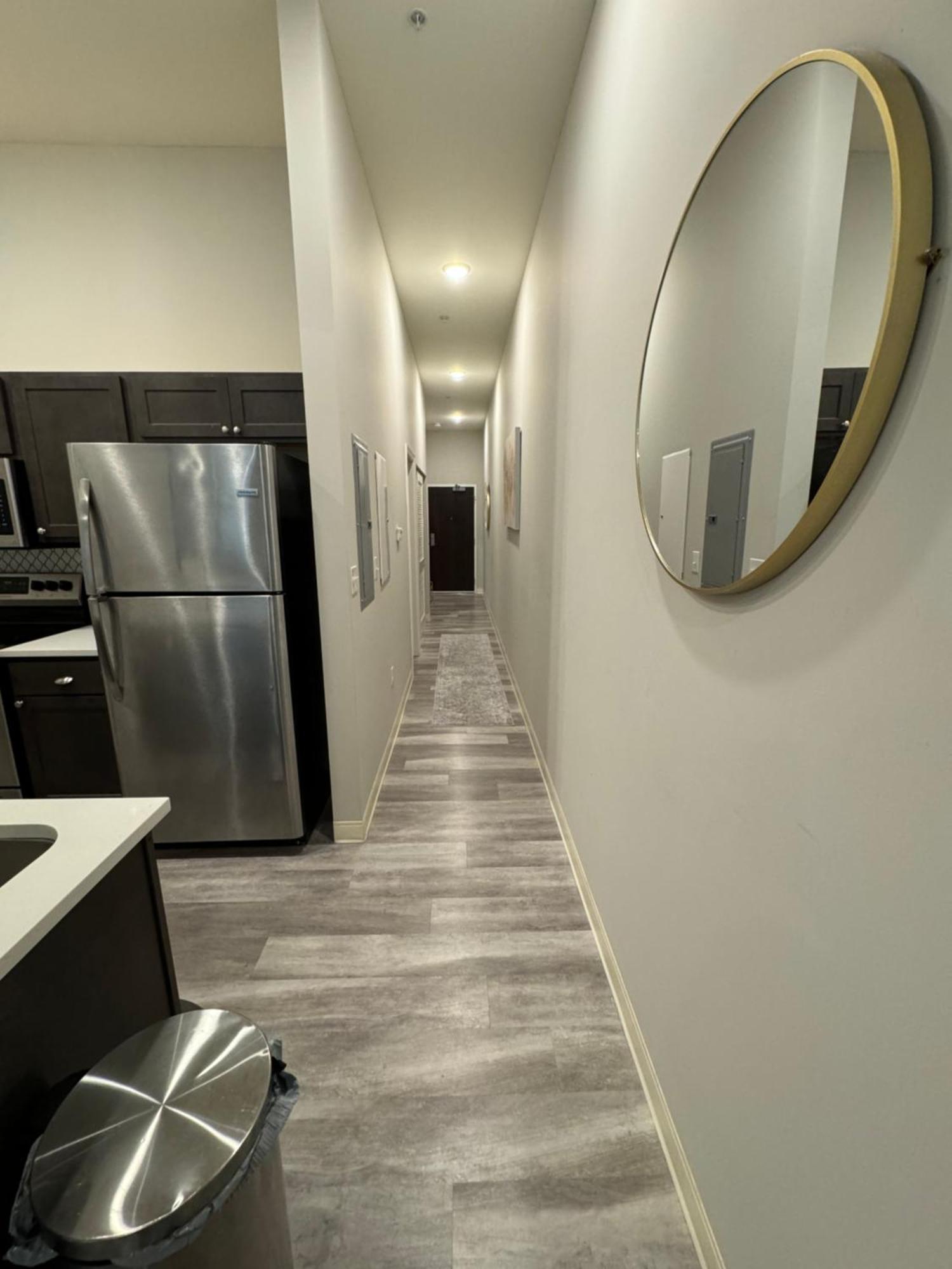 Beautiful Condo/Rooftop Patio With Free Parking Кливланд Екстериор снимка